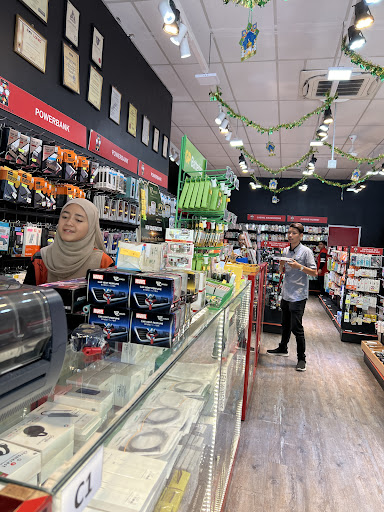 Gadgets World 666 Raub